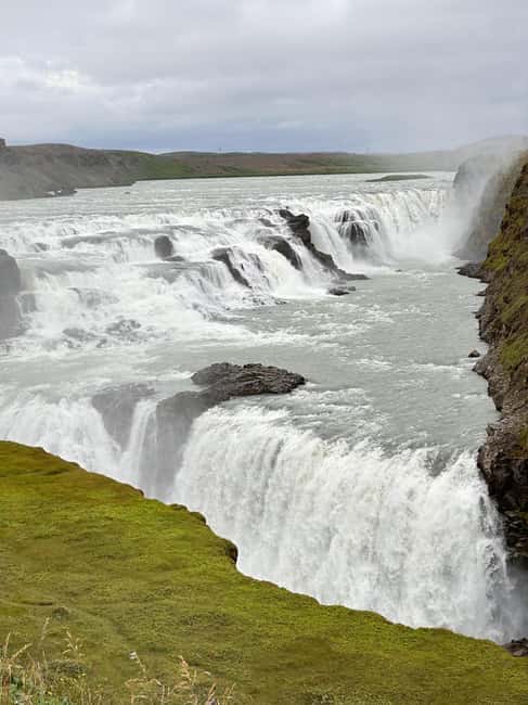 Reykjavik: PRIVATE Golden Circle tour with 5 TOP stops - Kerið volcano and a different kind of scenery