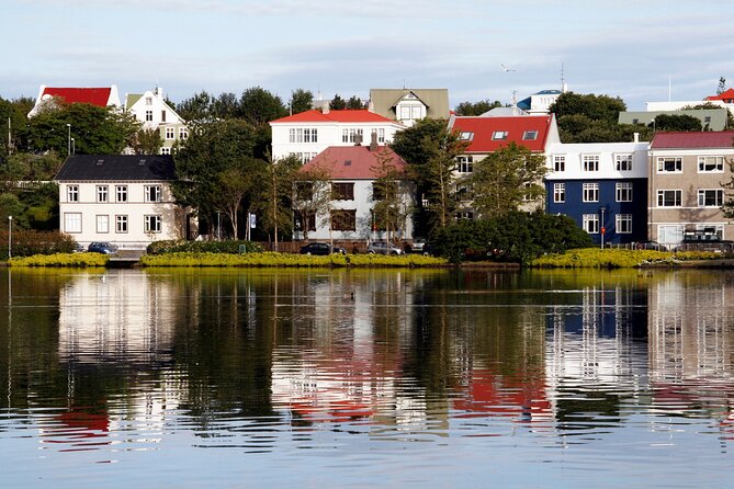 Reykjavik Scavenger Hunt and Highlights Self Guided Audio Tour - Art and culture near the old center