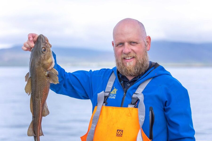 Reykjavik: Sea Fishing Boat Tour & BBQ with the Day's Catch - What the 2.5-hour schedule feels like