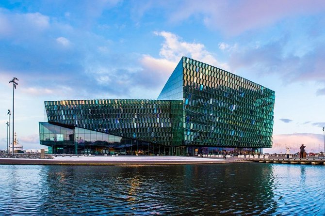 Reykjavik Sightseeing Tour - Perlan and the view across the capital
