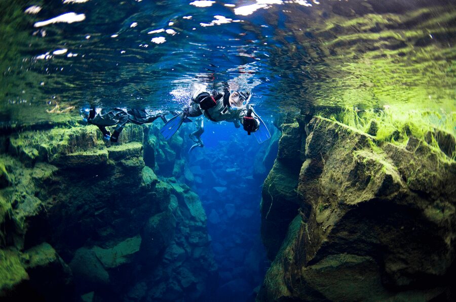 Reykjavík: Silfra Fissure Snorkeling and Lava Caving Tour - How the timing shapes your day