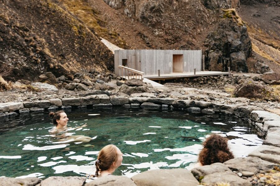 Reykjavik: Silver Circle Tour, Canyon Ride, & Thermal Baths - Deildartunguhver shows Iceland’s working geothermal power