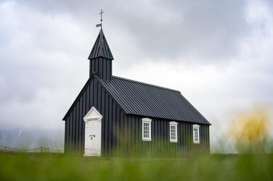 Reykjavik: Snæfellsnes Day Trip with Vatnshellir Lava Cave - The guide can shape the whole day