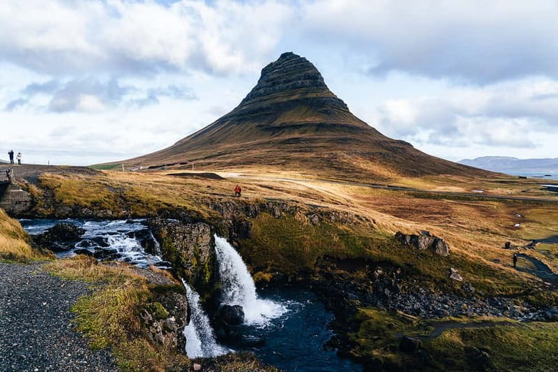 Reykjavik: Snæfellsnes & Mt. Kirkjufell Small Group Tour - The long ride home and the value of a guided bus