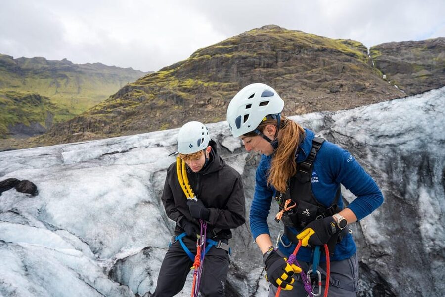 Reykjavík: Sólheimajökull Glacier Hike & Ice Climbing Intro - Seljalandsfoss: a quick, wet first stop