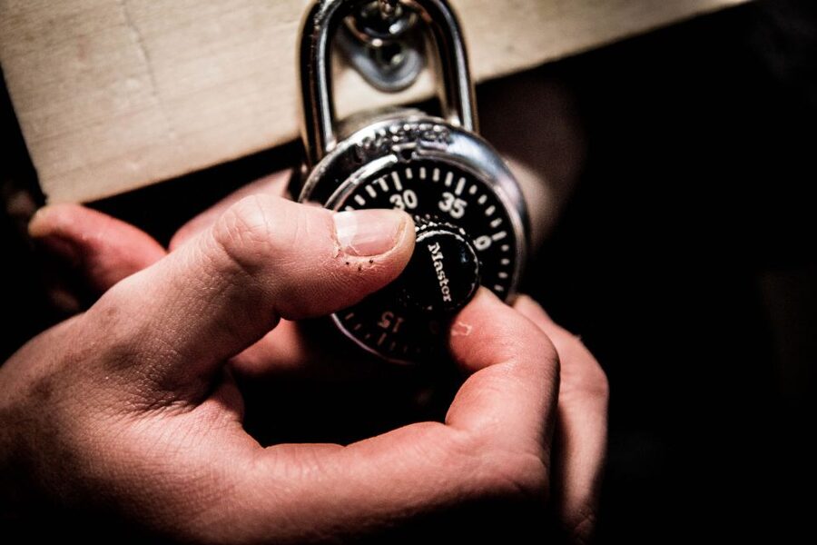Reykjavik: The Bank Heist Escape Room Experience - The story begins with a closing bank