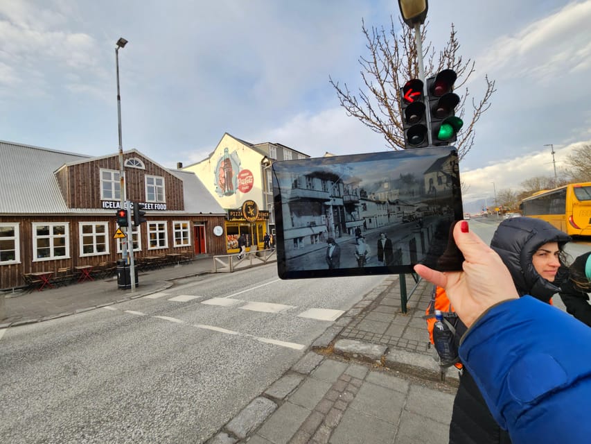 Reykjavik: World War II Walking tour around the city centre - Starting at Parliament Square and Hotel Borg