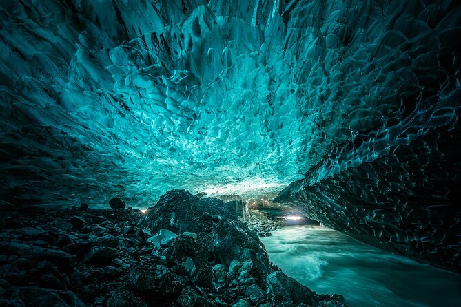 Sapphire Ice Cave Tour from Jökulsárlón - Extra Small Group - Who will enjoy this most