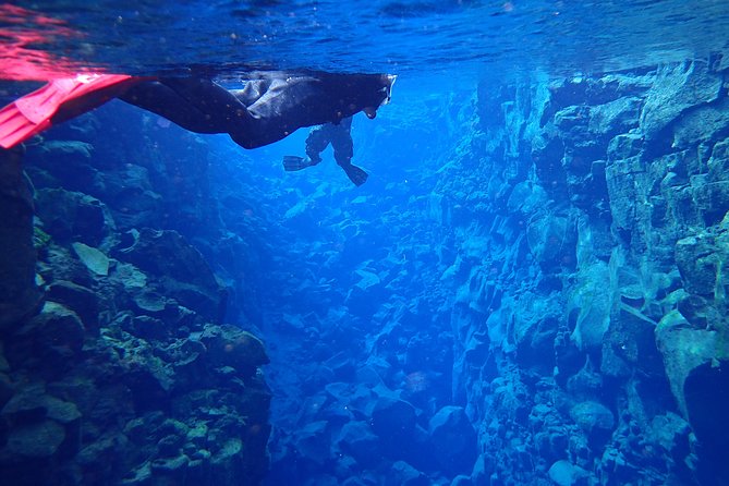 Silfra Fissure Snorkeling From Reykjavík - Free Underwater Photos - Underwater photographs are a useful extra