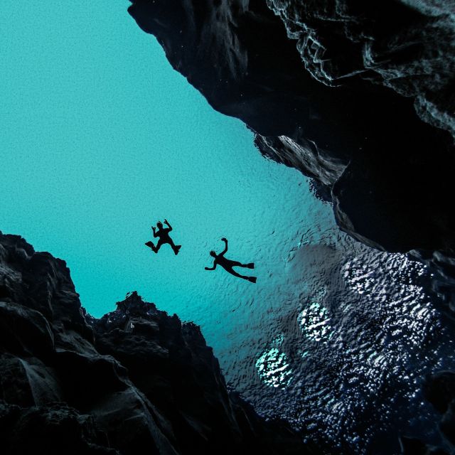 Silfra: Leidarendi Lava Caving & Snorkeling Tour with Photos - Clothing, limits, and physical demands