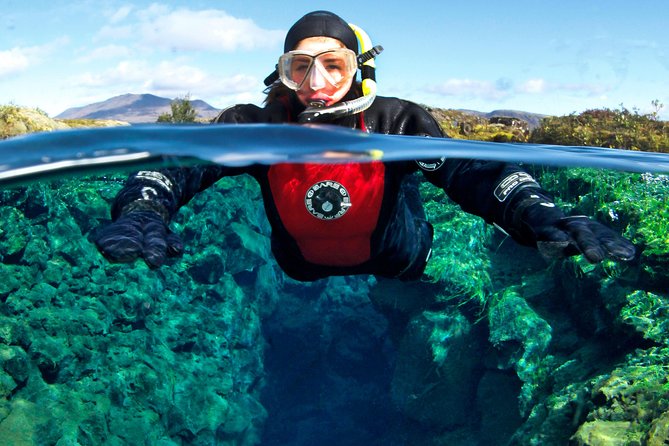 Silfra: Snorkeling Between Tectonic Plates - Meet on Location - What the $154 price really covers