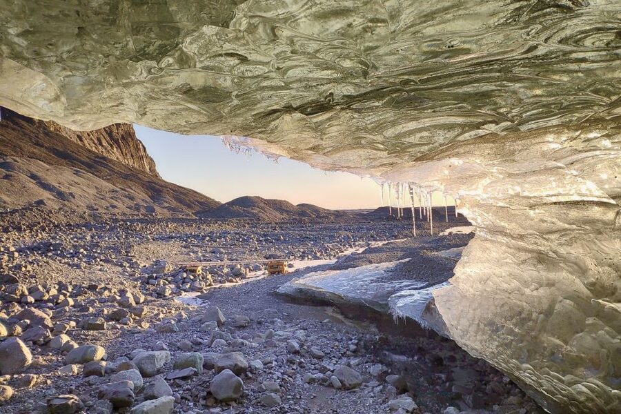 Skaftafell: Extra-Small Group Glacier Hike - The 15-minute 4x4 ride saves valuable energy