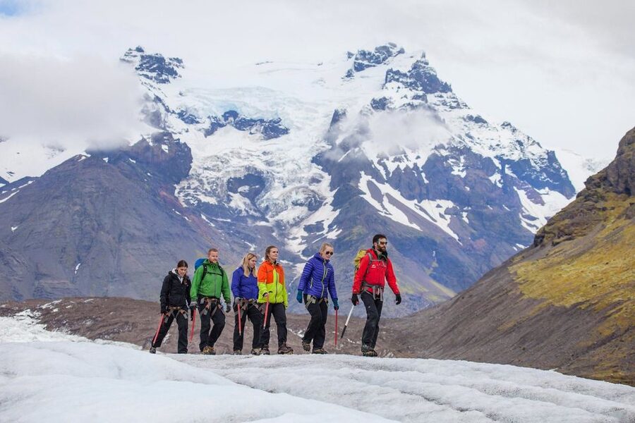 Skaftafell: Glacier Hike and Ice Climbing Guided Experience - Who should book this Skaftafell outing