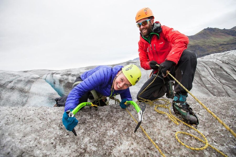 Skaftafell: Glacier Hike and Ice Climbing Guided Experience - Tips for getting the most from the 4.5 hours