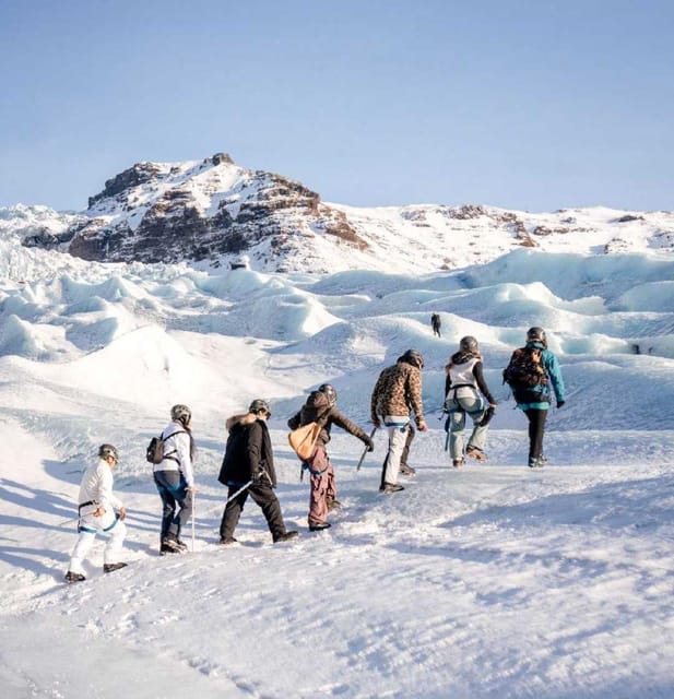 Skaftafell: Ice Cave Tour and Glacier Hike - The 15-minute ride and the first walk