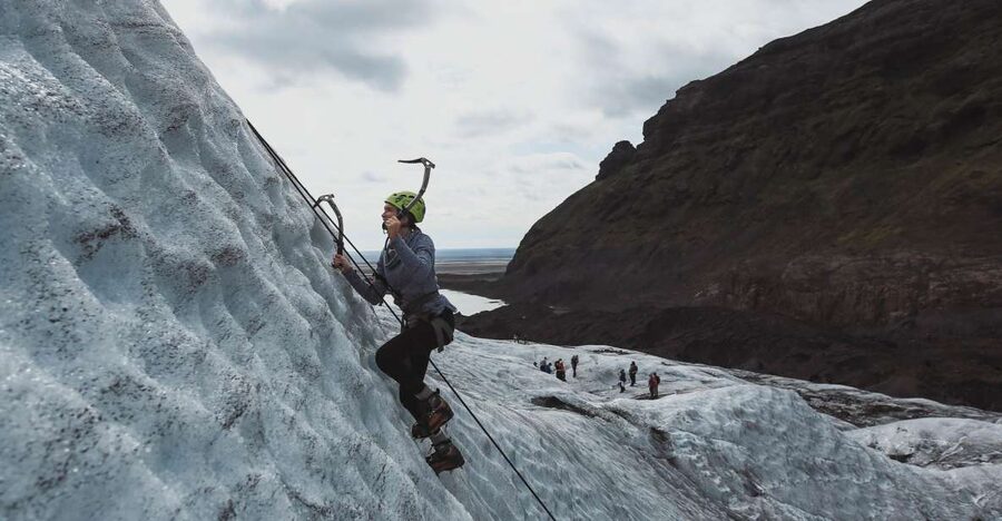 Skaftafell National Park: Falljokull Ice Climb and Hike - The ride and the safety briefing