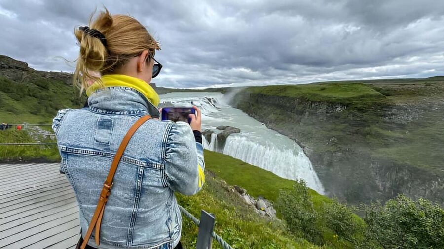 Small Group: Golden Circle & Friðheimar Visit From Reykjavik - Öxarárfoss and the short waterfall stop