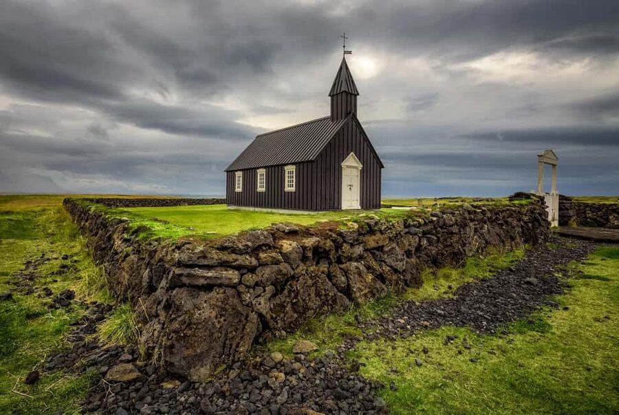 Snaefellsnes Peninsula Adventure: Small Group from Reykjavik - Kirkjufell and Kirkjufellsfoss, Iceland’s famous photo pair