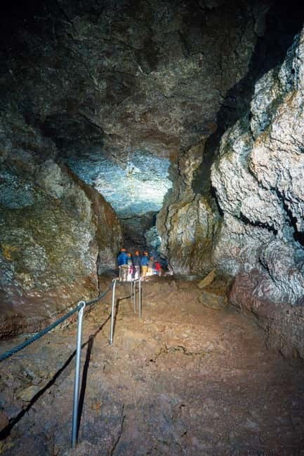 Snæfellsnes: Vatnshellir Lava Cave Tour - Lava colors and formations beneath the surface