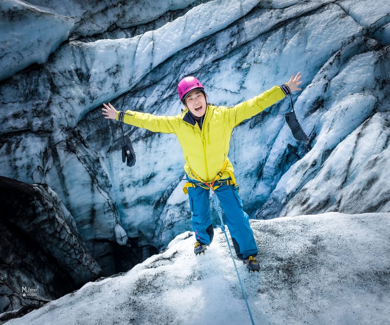 Sólheimajökull Glacier: Guided Hike with Equipment - The volcanic setting around the glacier
