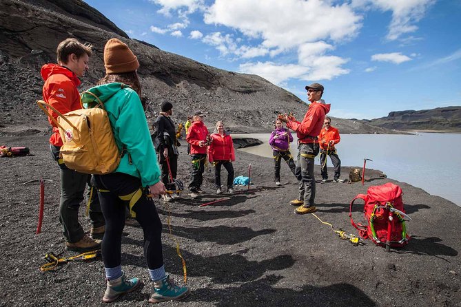 Sólheimajökull Glacier Hike – Adventure in a Small Group - Why the guide matters more than the equipment