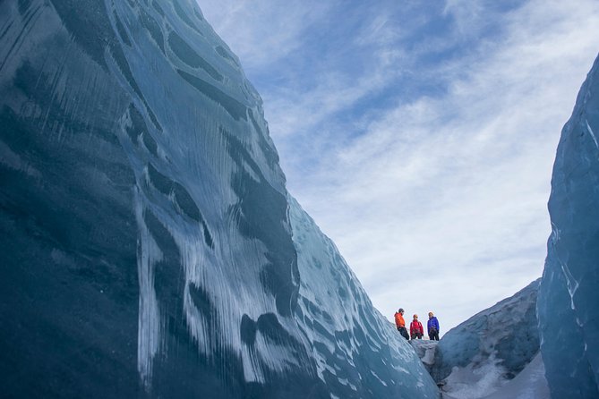 Sólheimajökull Glacier Hike & Ice Climbing Intro - Small Group - What makes this glacier trip different