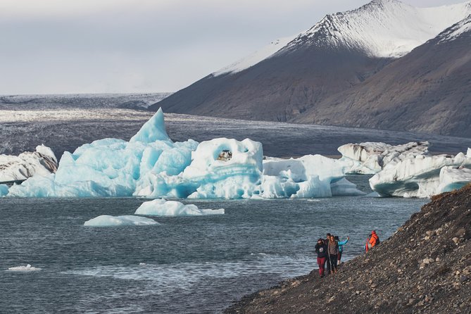 South Coast, Diamond Beach and Glacier Lagoon Day Tour - Vík provides practical breaks, not endless sightseeing
