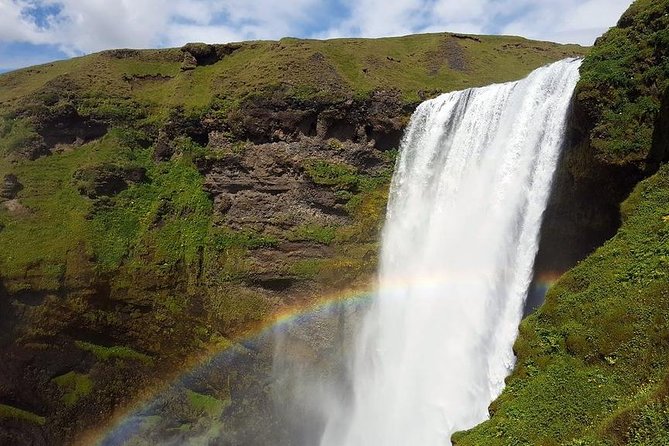 South Coast. Private Day Tour from Reykjavik - Seljalandsfoss and Gljúfrabúi: two waterfalls, two moods