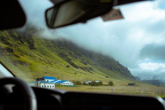SOUTH COAST : The Discovery - Skógafoss: a strong first stop