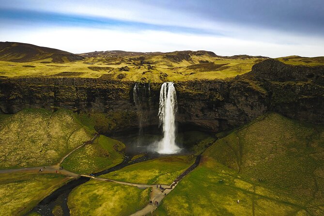 South Coast, Waterfalls and Black Sand Beach (Small Group Tour) - A long day, made easier by the small group