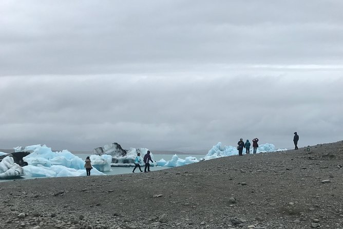 South Iceland and Glacier Lagoon: Jökulsárlón with Boat Tour - Diamond Beach and ice on black sand