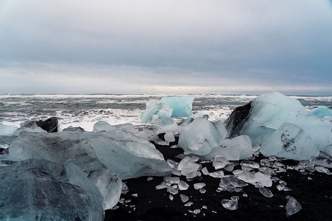 South Iceland and Glacier Lagoon: Jökulsárlón with Boat Tour - Vík: a useful dinner break on the return
