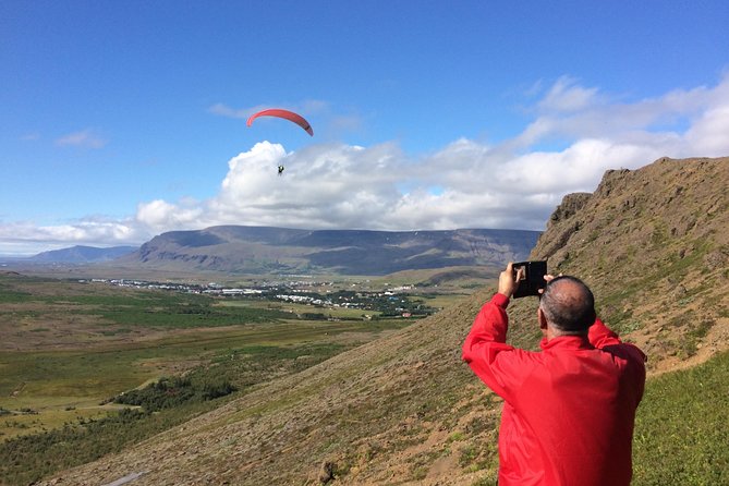 Tandem Paragliding over the Rugged Lava Fields at Blue Mountains - Is $254.22 a fair price?