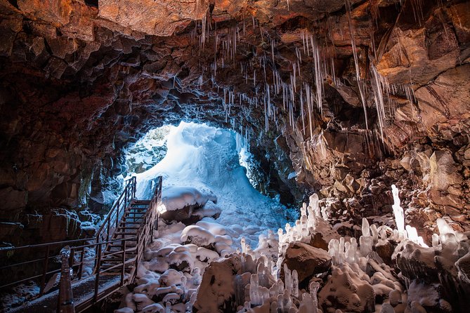 The Lava Tunnel Tour with Transfer from Reykjavik - From BSÍ Terminal to the countryside