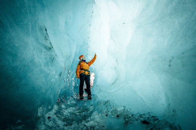 The Original Ice Cave Tour in Jökulsárlón Glacier Lagoon - Clothing, equipment, and physical effort