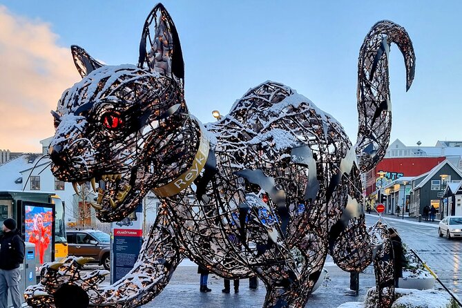 The Reykjavik Cat Walking Tour - Starting at Ingólfstorg and the settlement story