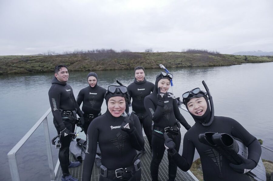 Thingvellir: Silfra Freedive Adevnture with a Guide - Getting ready in the changing van