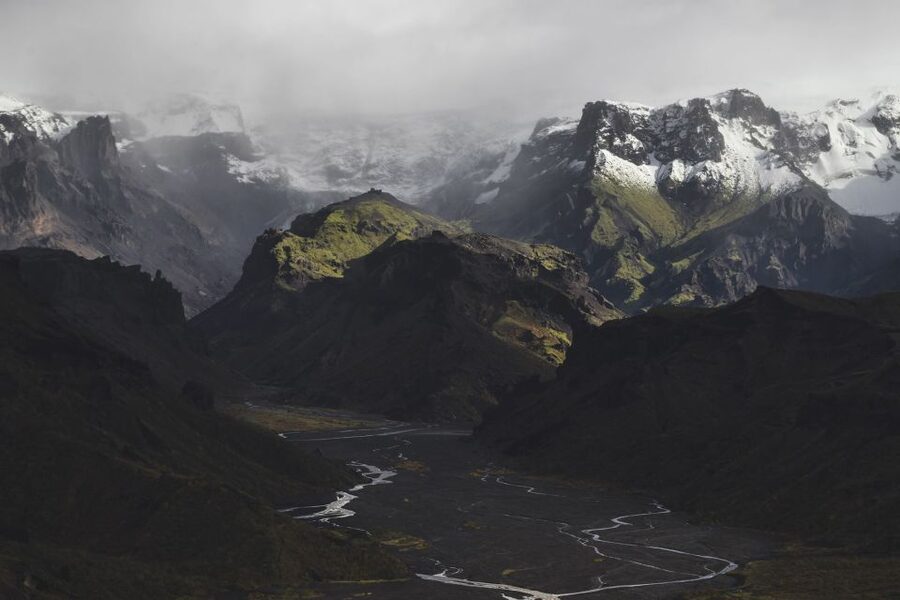 Þórsmörk by Super Jeep - Crossing the glacial rivers into Þórsmörk