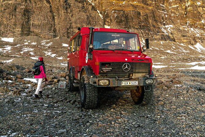 Treasure Iceland - Ice Cave Discovery - Group size and the value of a personal guide