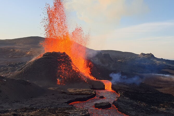 Volcano Hike and Grindavík Visit from Reykjavik - Extra Reykjanes sights may depend on the day
