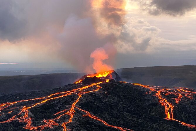 Volcano Tour on Reykjanes Peninsula Including Icelandic Snacks - What the Icelandic snack promise really means