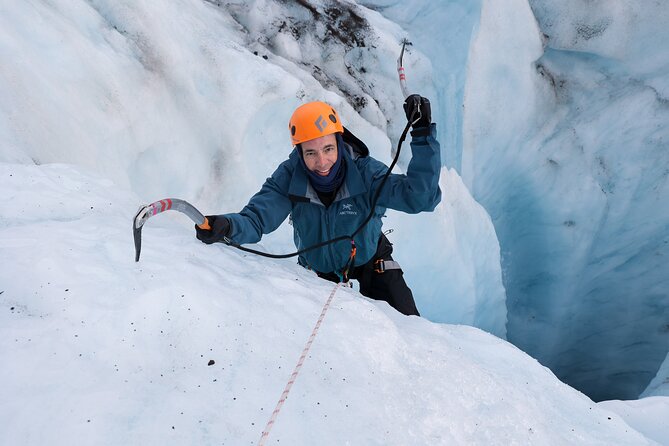 Winter Ice Cave + Climbing Private Photoshoot - 20 Shot Package - Learning the basics before you climb