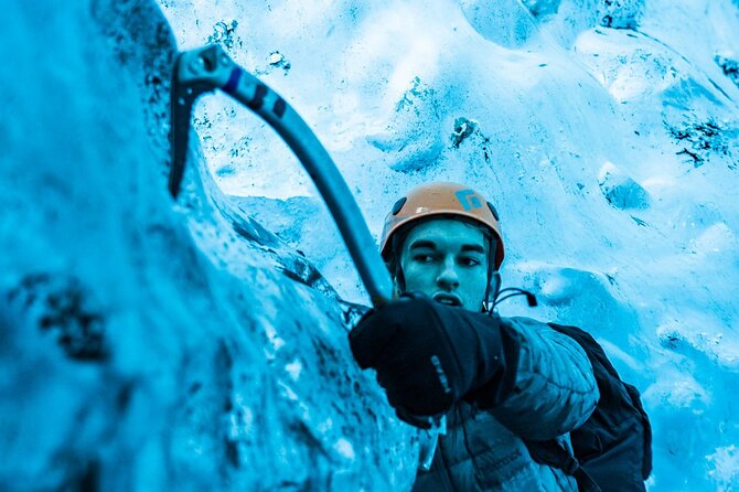 Winter Ice Cave + Climbing Private Photoshoot - 20 Shot Package - Choosing the day’s ice-climbing setting